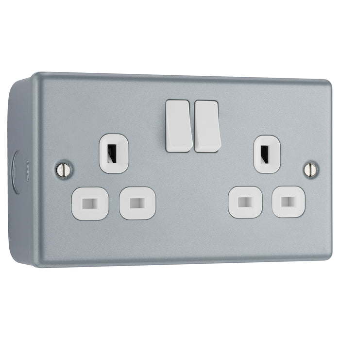 BG MC522 Metal Clad 2 Gang Twin 13 Amp Double Switched Socket Industrial Socket