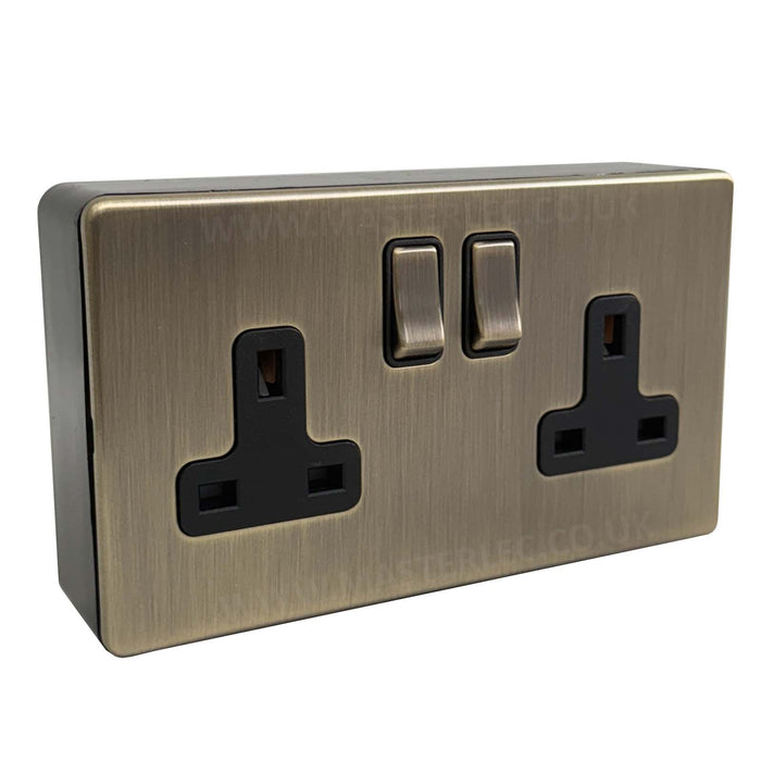 Antique Brass Screwless 2 Gang Double Socket & 32mm Black Surface Pattress Back Box